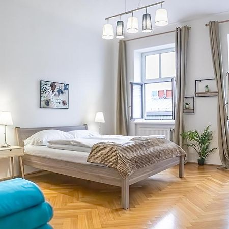 Comfortable 2Br Apt.-Near Wiener Stadthalle Extérieur photo