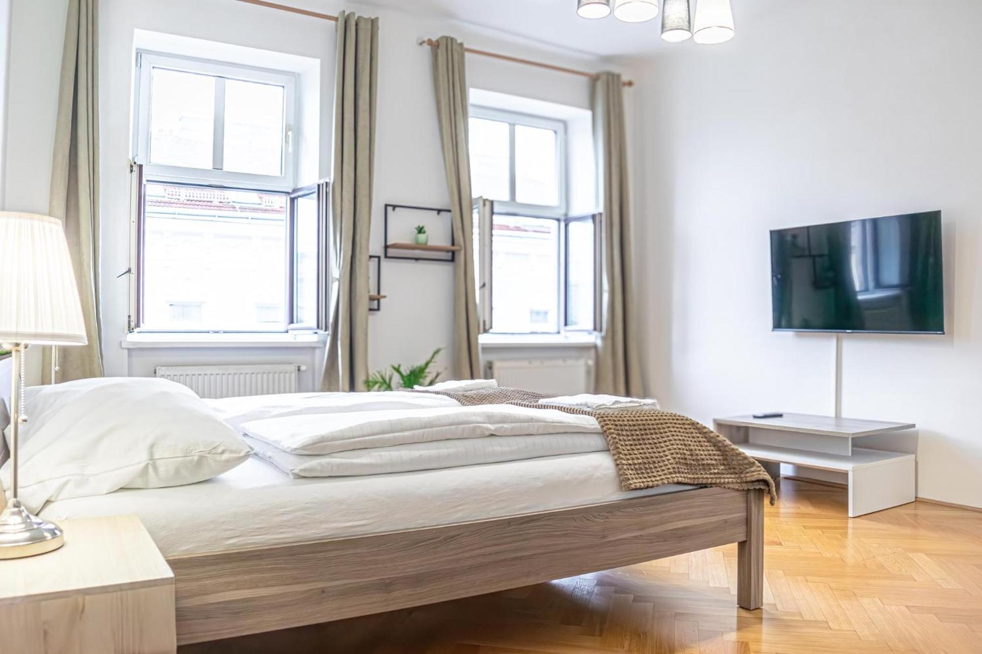 Comfortable 2Br Apt.-Near Wiener Stadthalle Extérieur photo