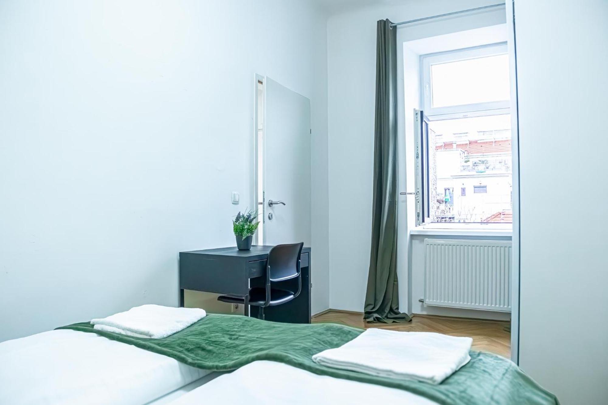 Comfortable 2Br Apt.-Near Wiener Stadthalle Extérieur photo